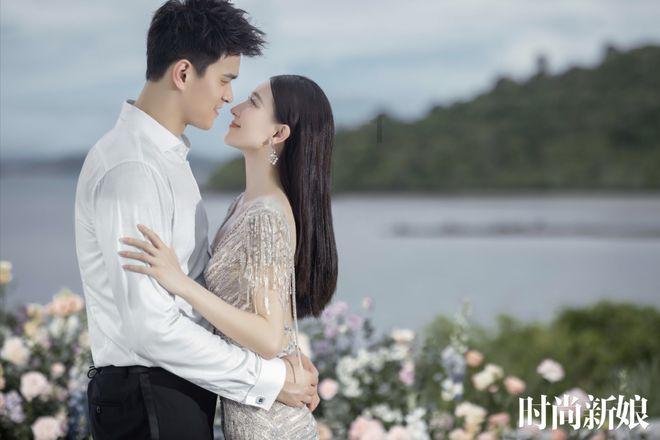 现在为什么有的女生穿校服都是真空穿的呢？游戏画面